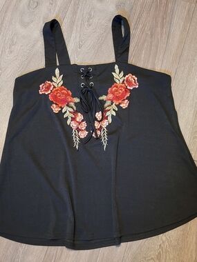 Rosegal Black Tank Top with Red Floral Embroidery and Lace-Up Front